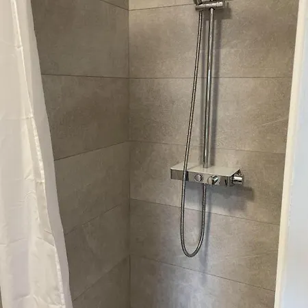 Moderne Aan Het In Oostduinkerke-bad Koksijde